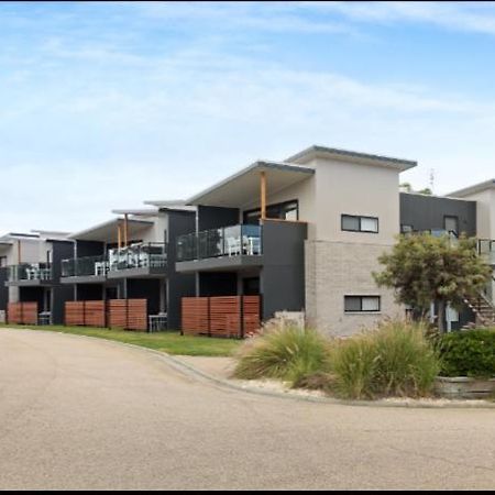 Captains Cove 1St Floor Spa Luxury Apartments - Free Netflix Paynesville Exteriér fotografie
