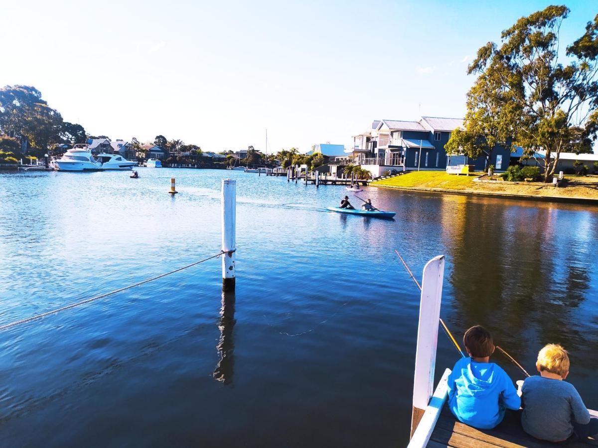 Captains Cove 1St Floor Spa Luxury Apartments - Free Netflix Paynesville Exteriér fotografie